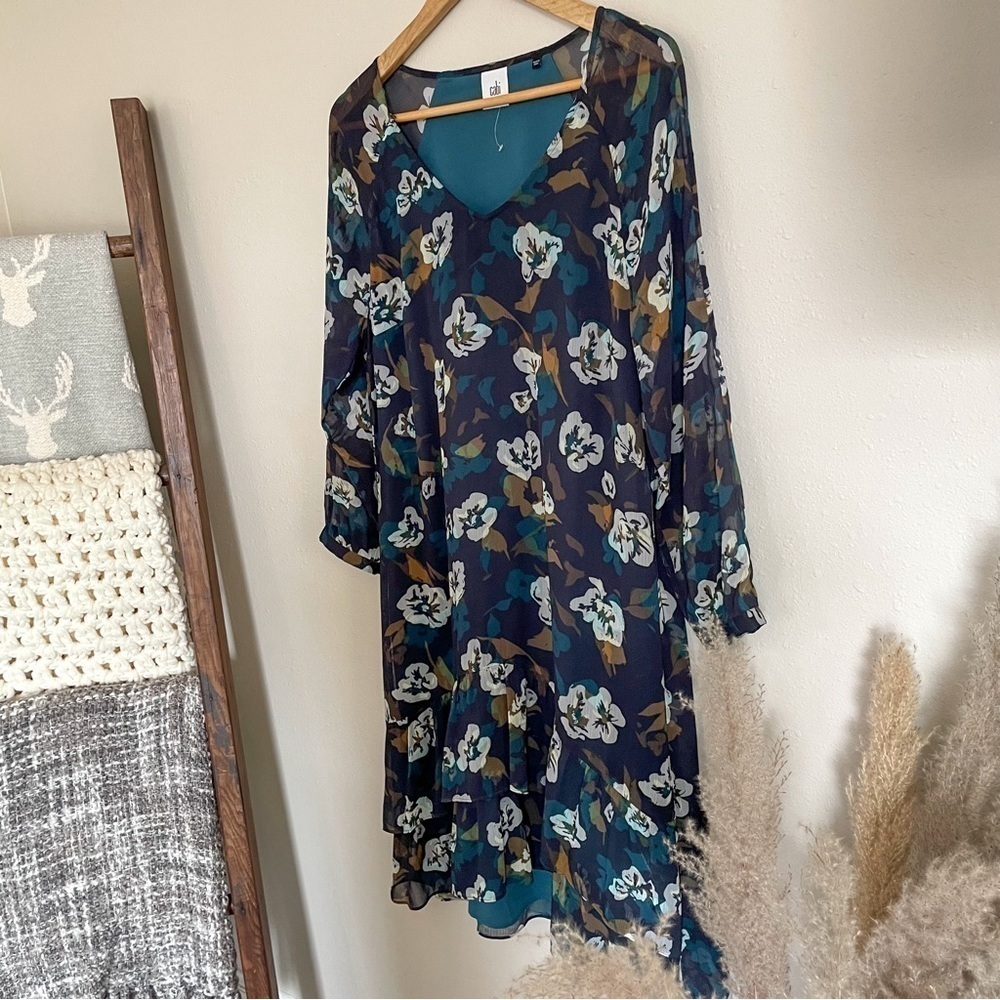 CAbi |โ Floral Blue & Tan Sheath Dress, medium - Picture 4 of 10